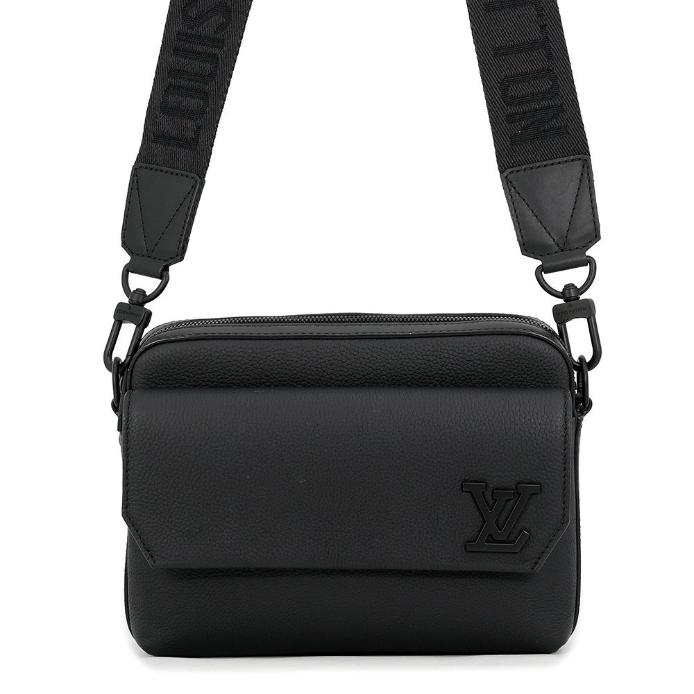 Louis Vuitton Leather LV Aerogram Fastline Messenger Crossbody Bag Black
